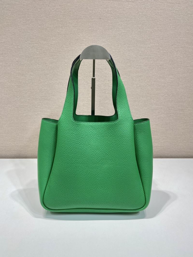 Pra*a bucket bags